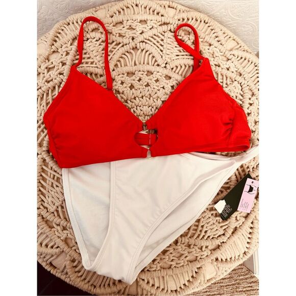 Wild Fable Low Rise High Leg Cheeky Red and White Bikini Size Medium - Picture 1 of 4